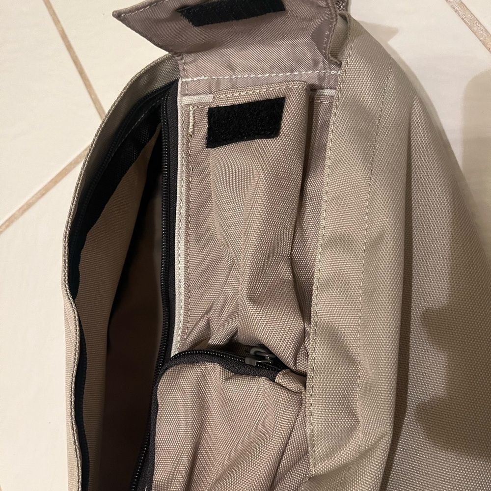 Kavu Mini Rope Sling Bag Ranchland - NWT - Picture 6 of 13